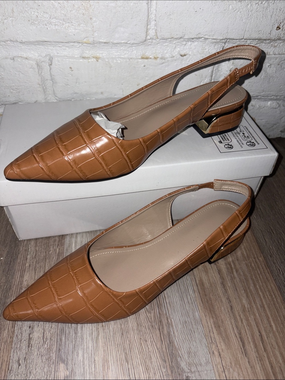Women's Tan Croc-Embossed Slingback Low Heel Flats Size 8